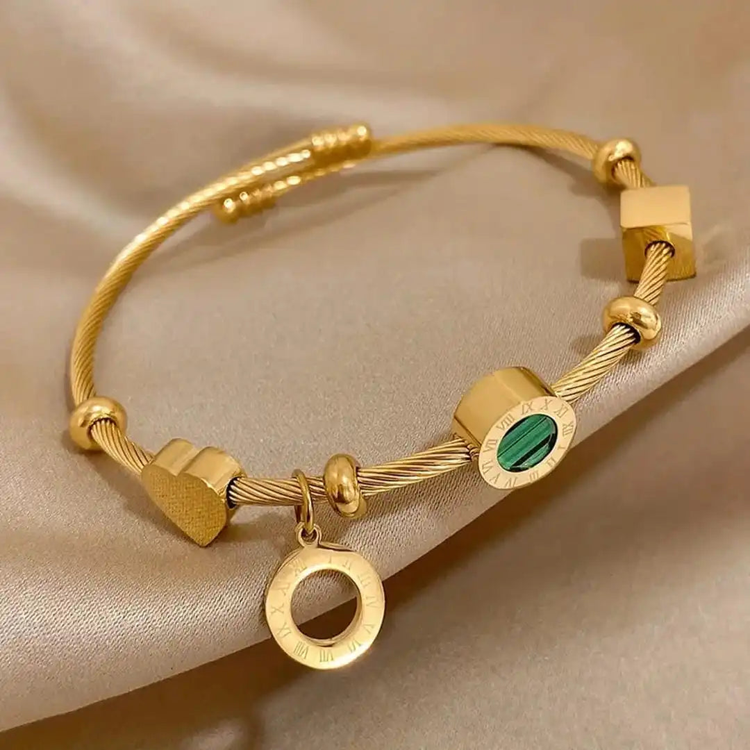 Bracelet en Or avec Charme Émeraude