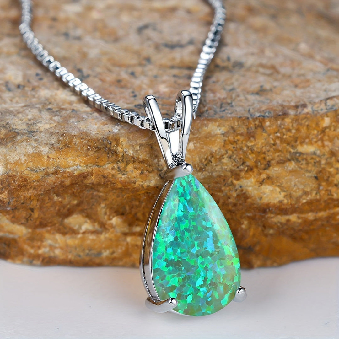 Collier Pendentif Infini en Opale