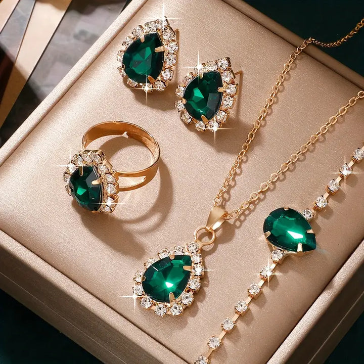 Elisandre Vermont Jewellery Set | Gold