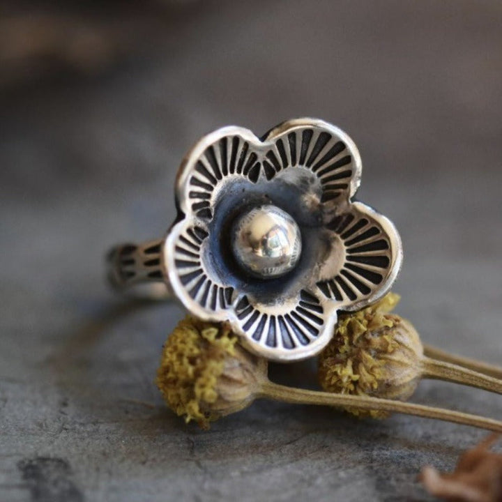 Bague Minimaliste Fleur Rétro