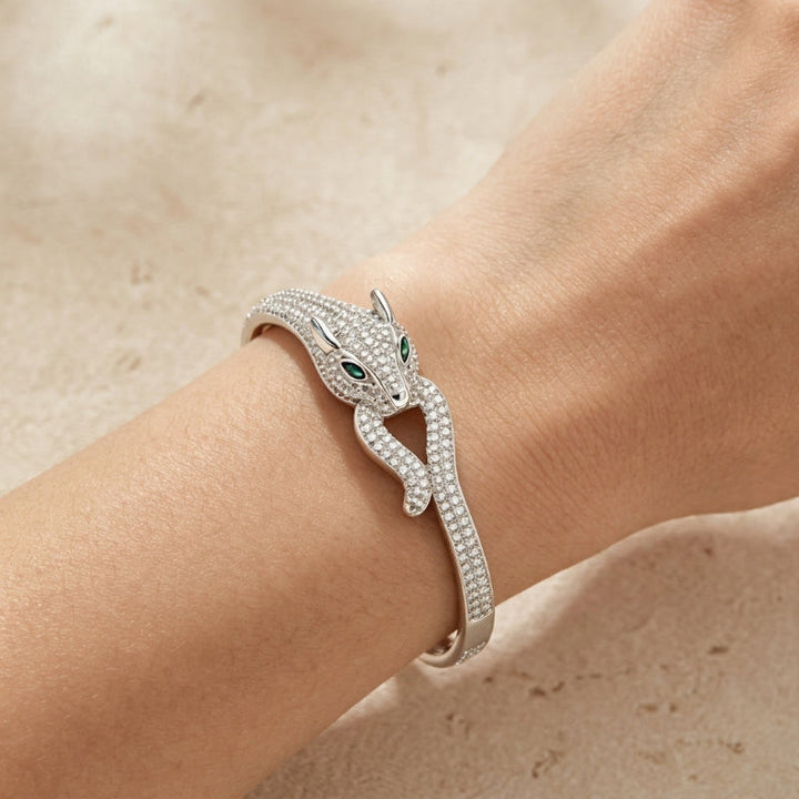 Bracelet au Design Animalier Majestueux