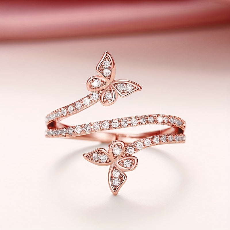 Bague en or blanc avec papillon en zirconia incrusté