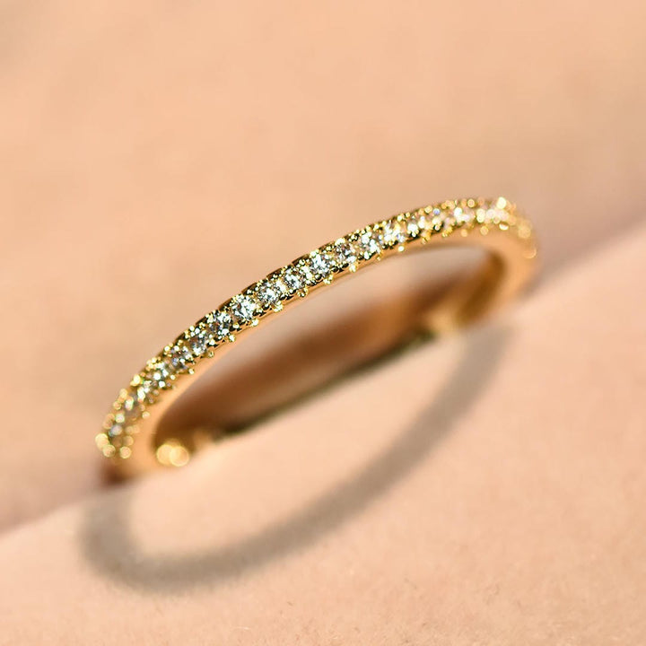 Bague Empilable avec Petits Cristaux