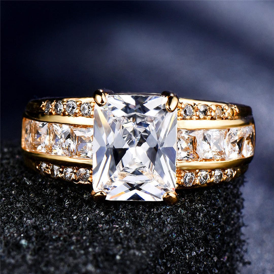 Bague en Gemme Élégance Royale
