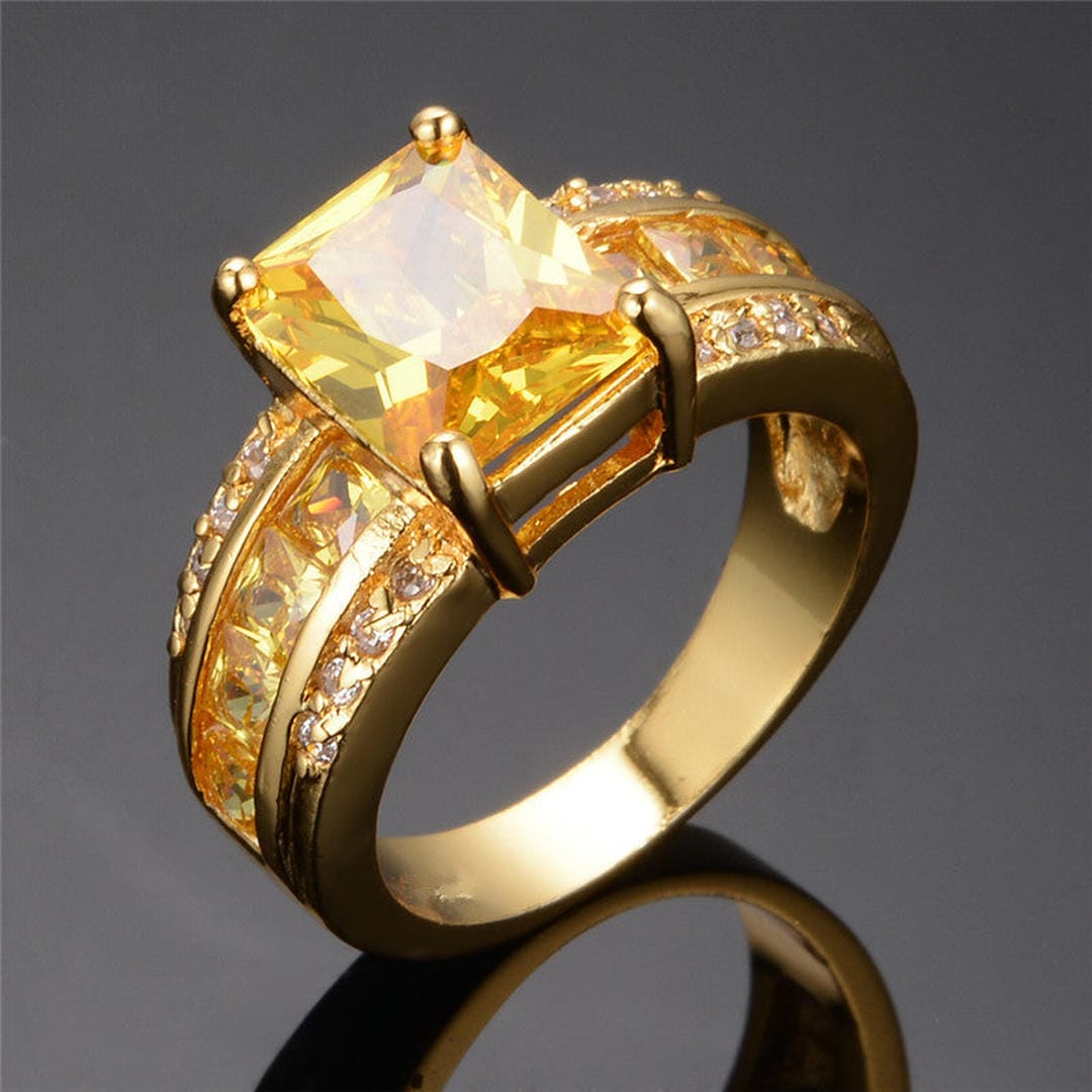 Bague en Gemme Élégance Royale