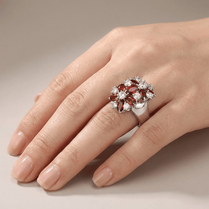 Bague Fleur Grenat Crimsom