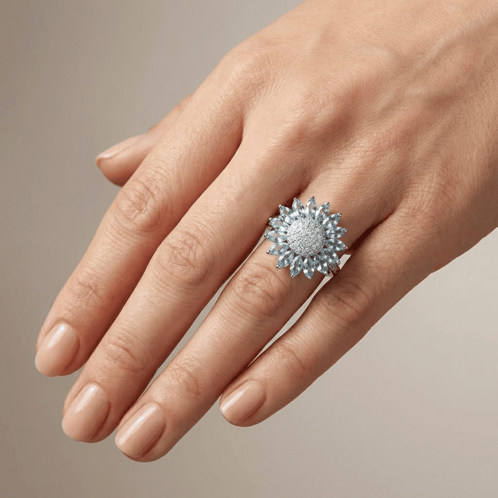 Bague en Argent avec Fleur en Topaze