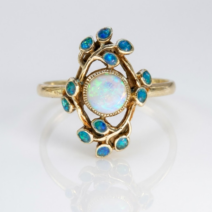Bague Vintage Fleur en Opale