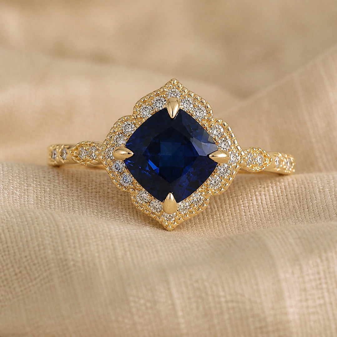 Bague en Saphir Royal en Taille Coussin