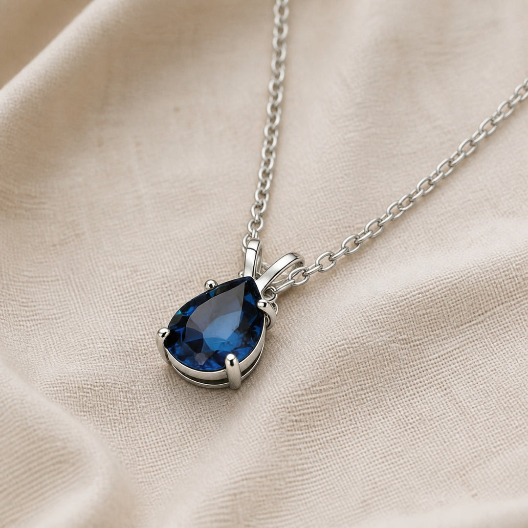 Collier Classique en Saphir en Forme de Goutte