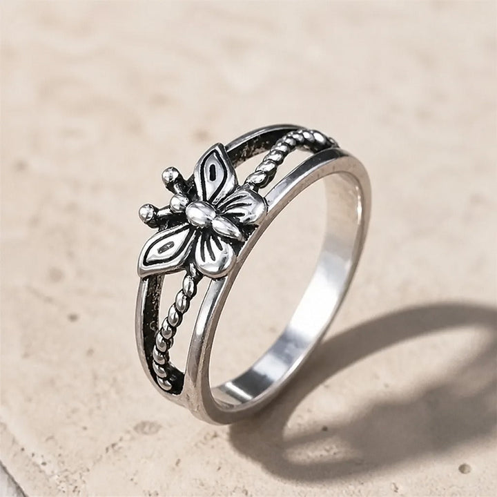 Bague Artisanale Éthérée en Forme de Papillon