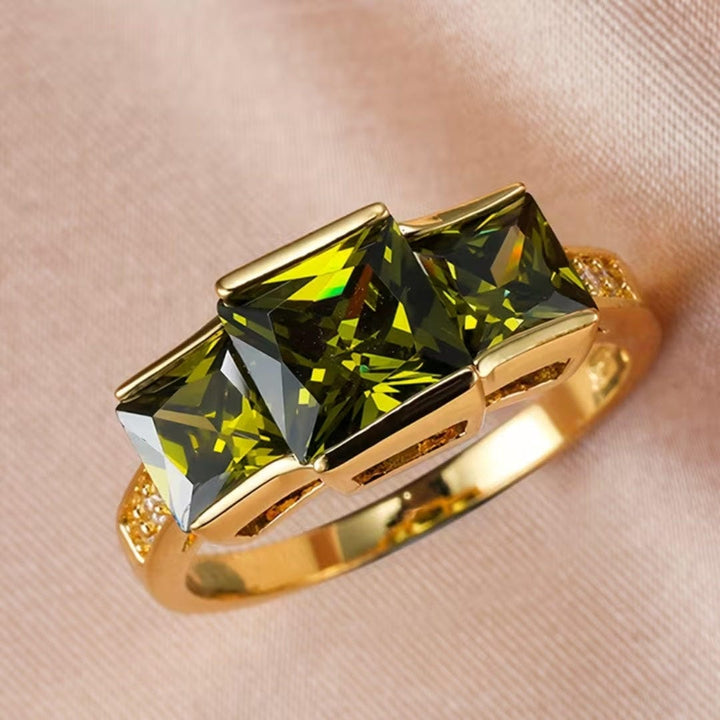 Bague à Trois Pierres Vert Olive