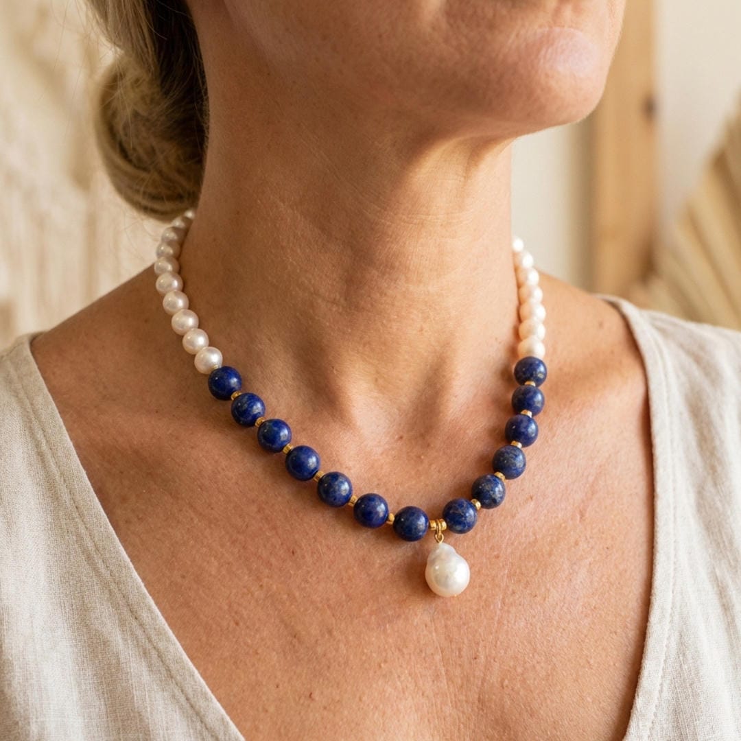 Collier Pendentif en Perle de Lapis Lazuli Nuit Étoilée