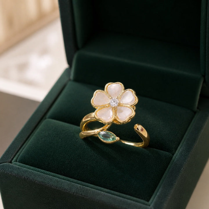 Bague Florale en Mouvement avec Feuilles