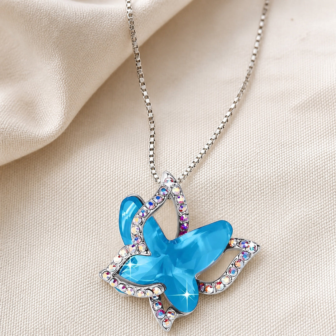 Collier Saphir en forme de Papillon