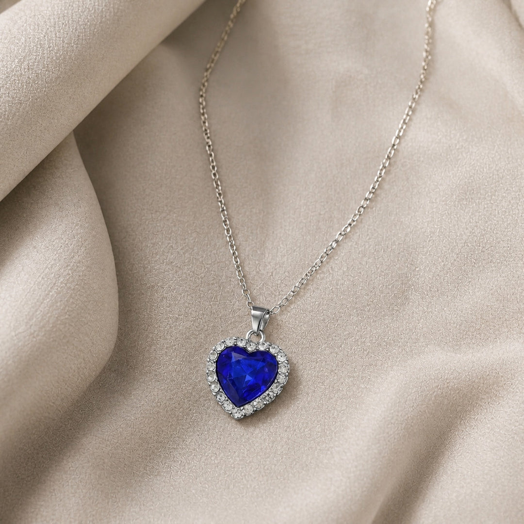 Collier Pendentif en Saphir en Forme de Cœur