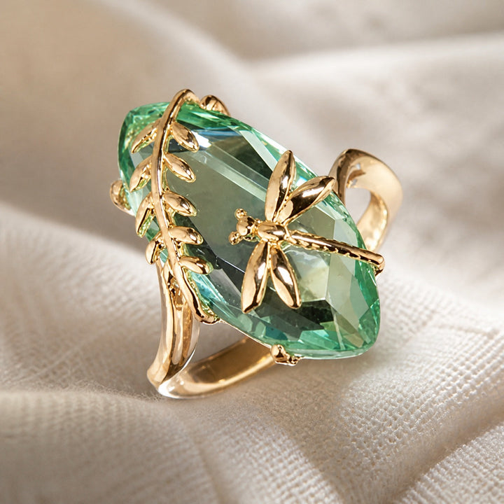 Bague Intemporelle en Cristal Libellule