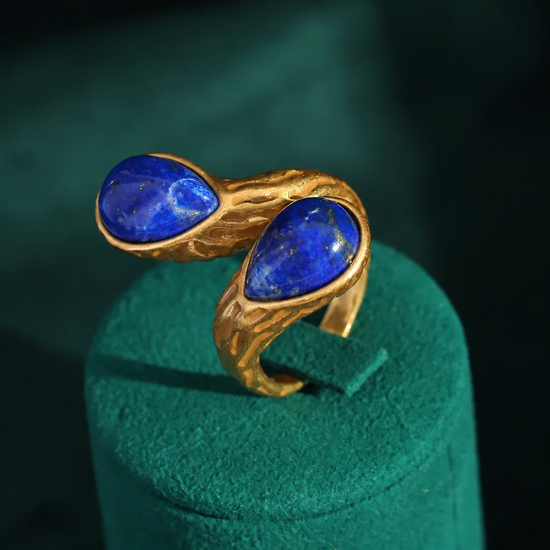 Bague en Or avec Nœud Sculpté en Goutte
