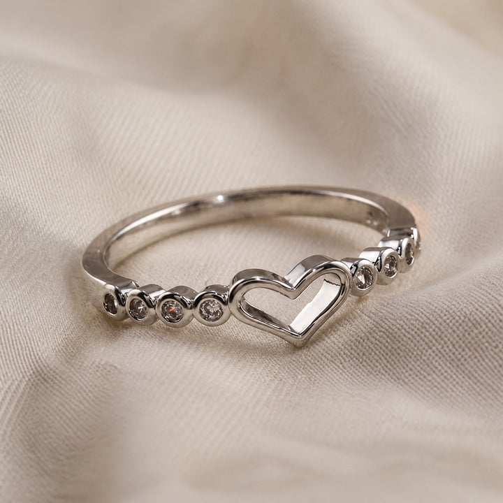Bague Minimaliste en Zirconium en Coeur