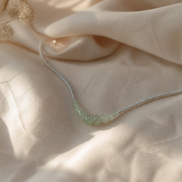 Collier Minimaliste en Jade avec Chaîne de Perles