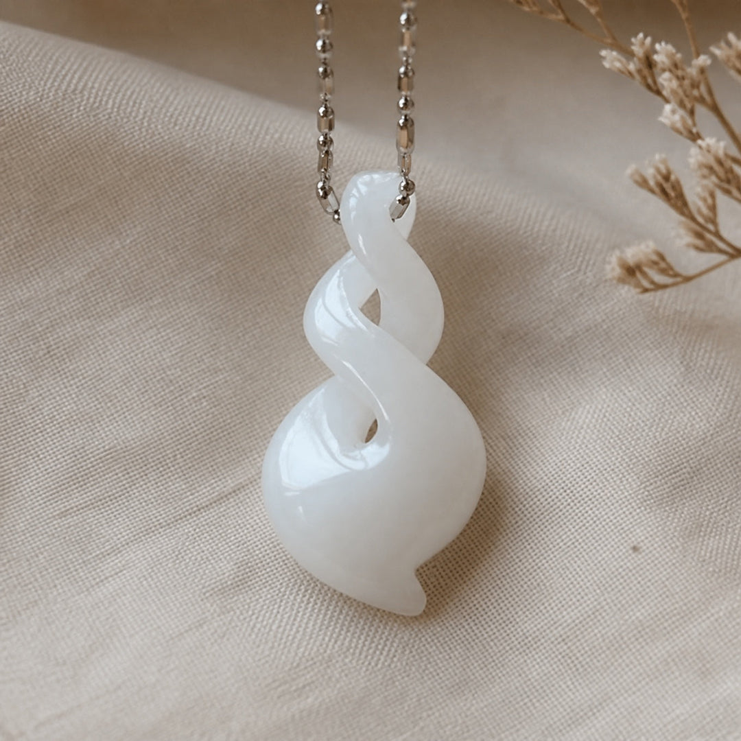 Pendentif en jade sculpté