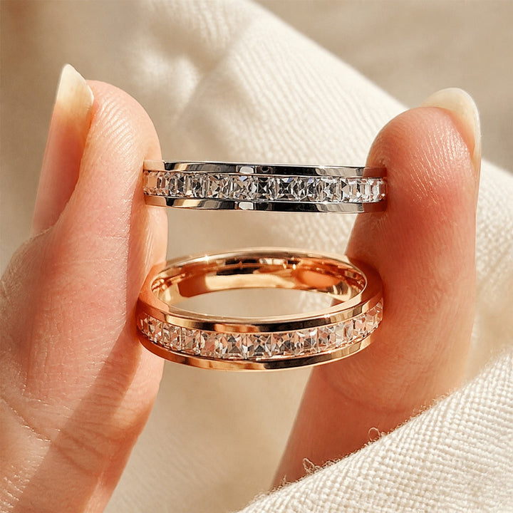 Bague Éternité en Zircon Prestige