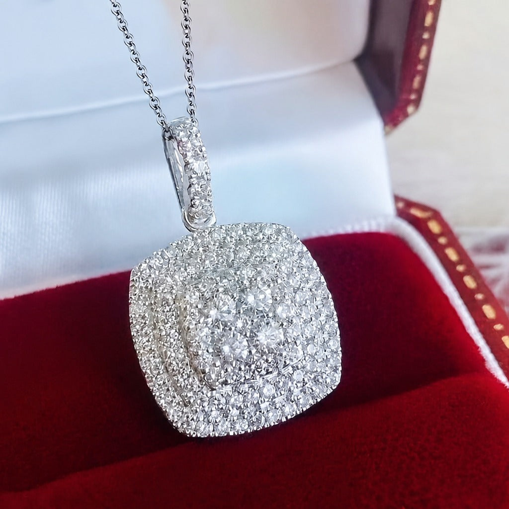 Collier Élégant en Zirconium