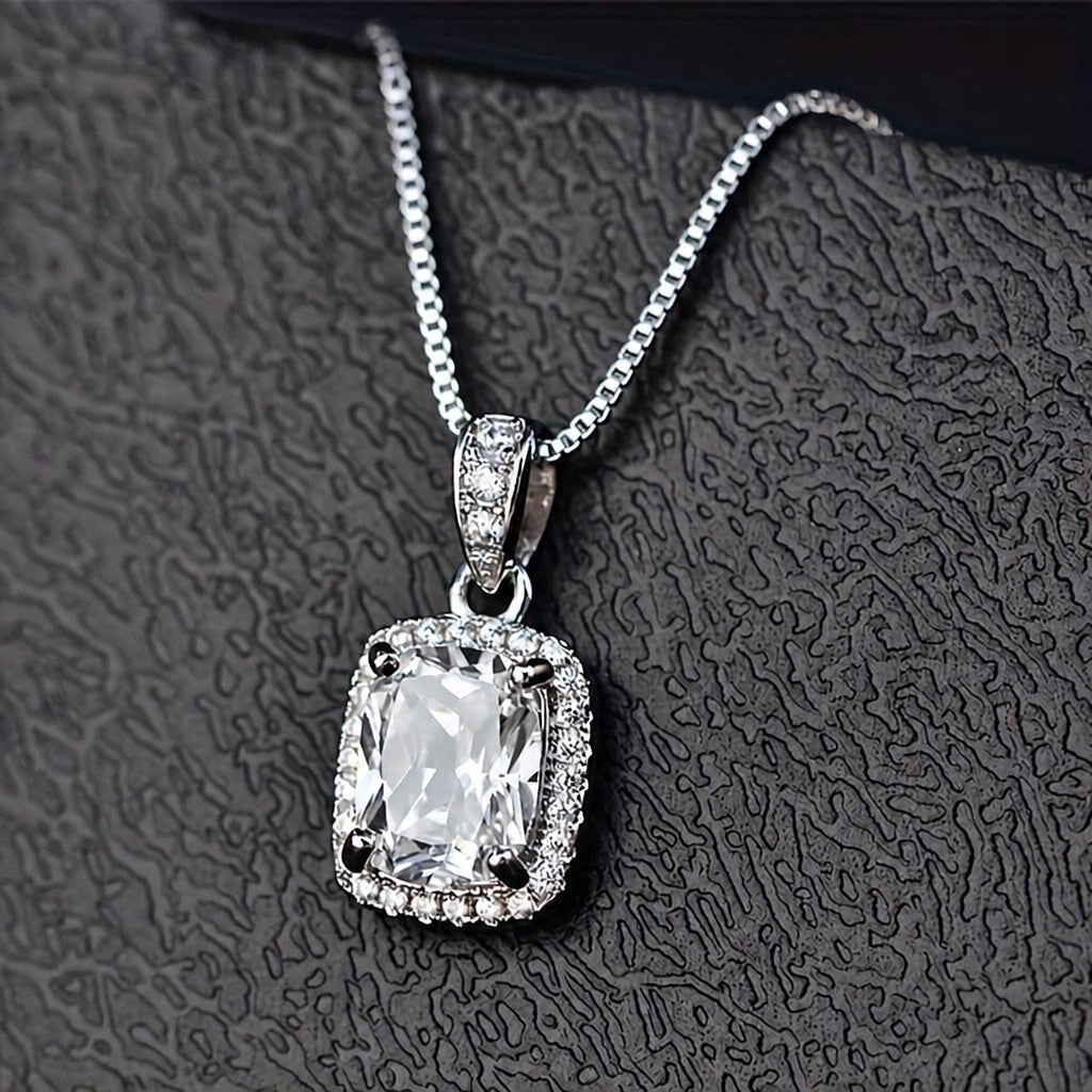 Collier Pendentif Halo en Taille Coussin