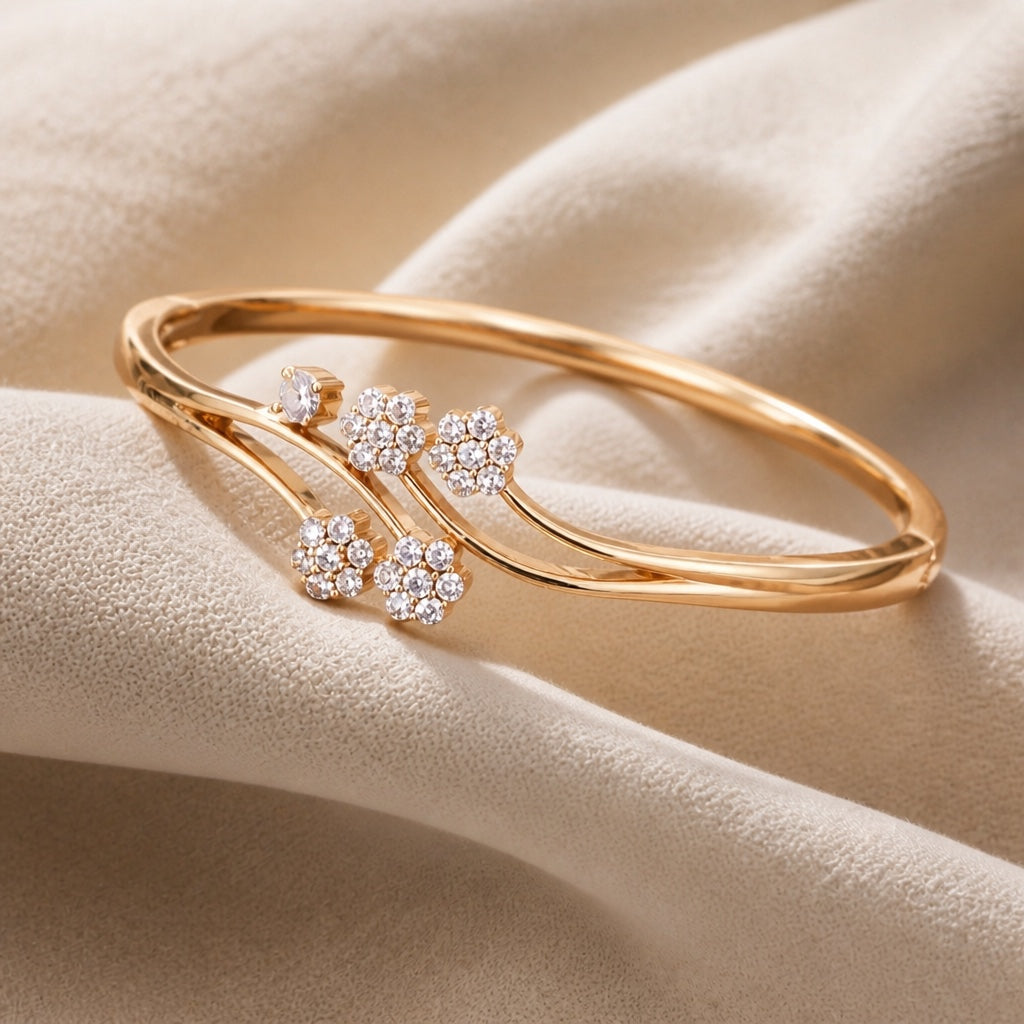 Bracelet en zirconia au design floral