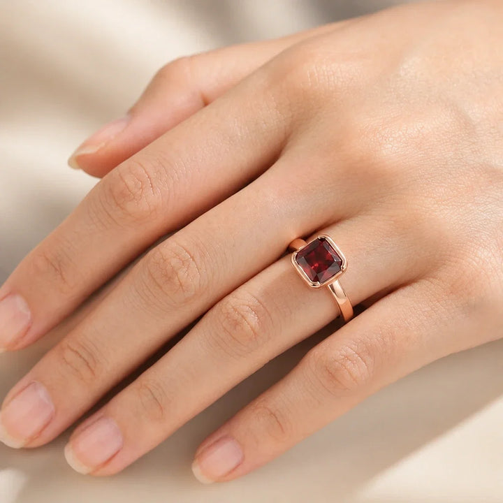 Bague en Zircon Rouge Royal