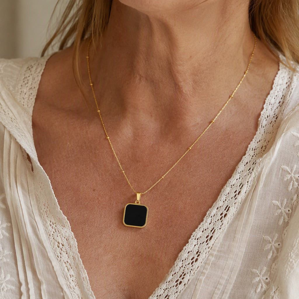 Collier Pendentif Chic Noir de Minuit