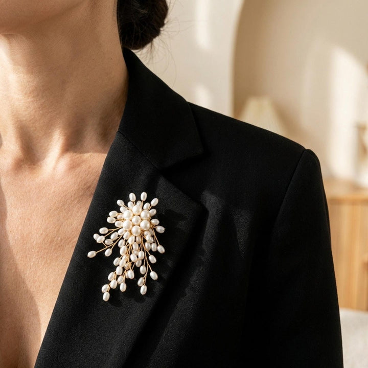 Broche Luxe en Cascade de Perles