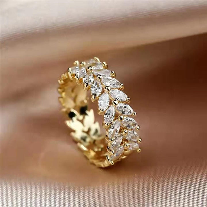 Bague de Luxe en Cristal Blanc en Forme de Feuille