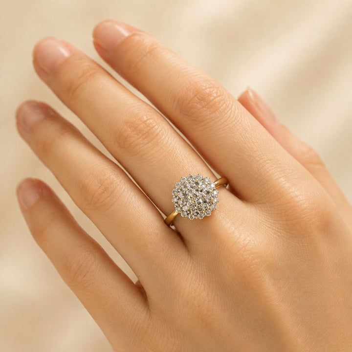 Bague Florale Élégante et Raffinée