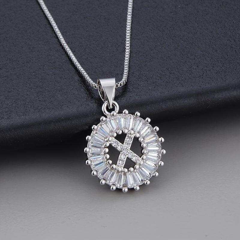 Collier en zirconium avec lettre initiale en or blanc