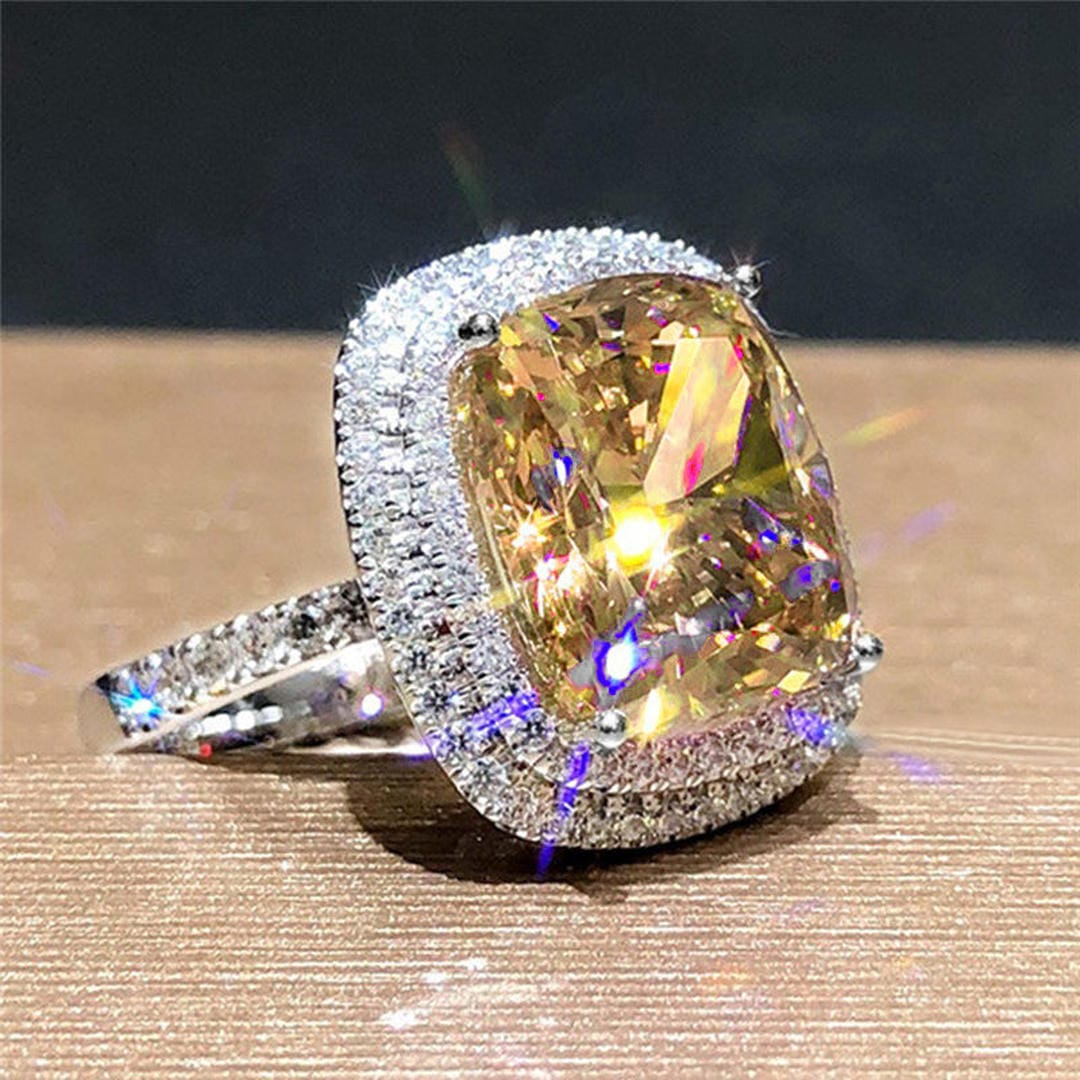 Bague Cocktail Déclaration Halo en Coussin