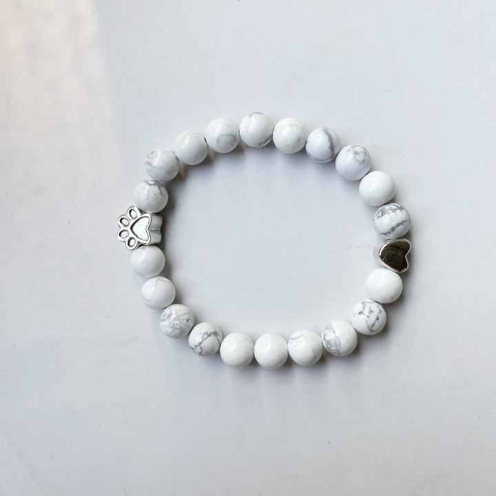 Bracelet en Gemmes Naturelles avec Charms Pattes et Cœur – Design Fait Main