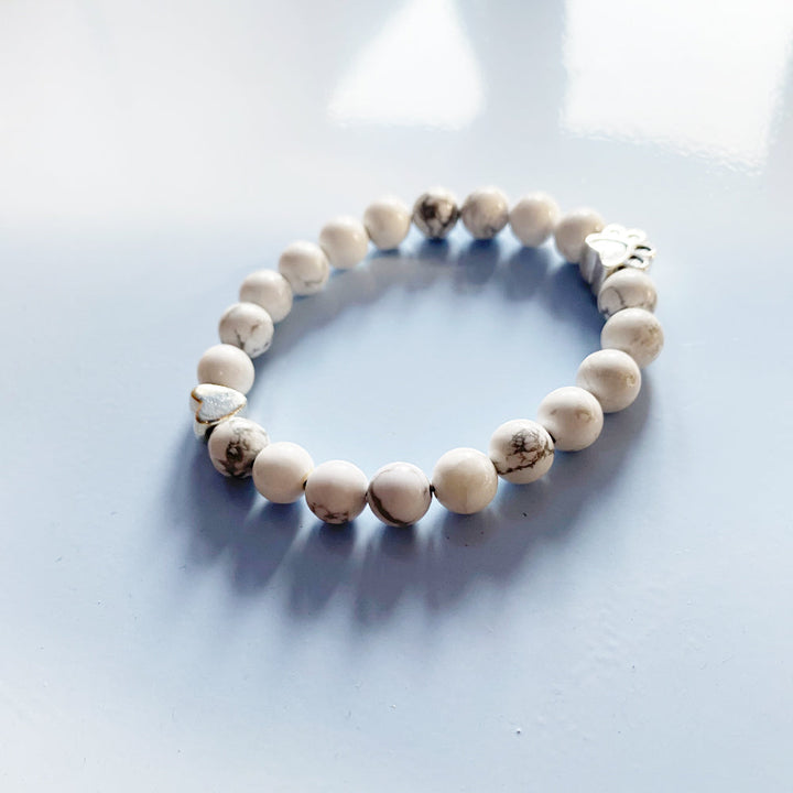 Bracelet en Gemmes Naturelles avec Charms Pattes et Cœur – Design Fait Main