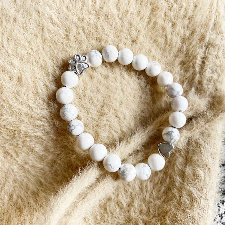 Bracelet en Gemmes Naturelles avec Charms Pattes et Cœur – Design Fait Main