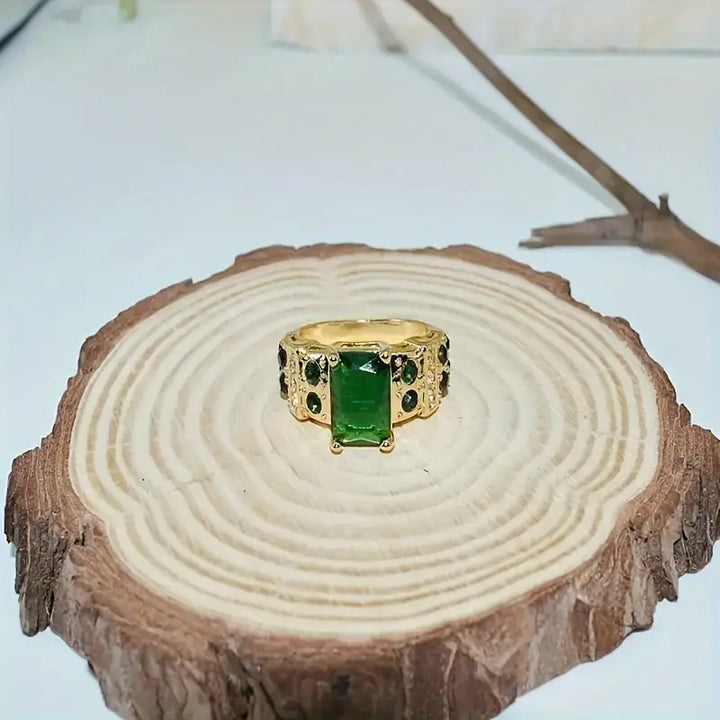 Aveline Verdara Ring | Gold