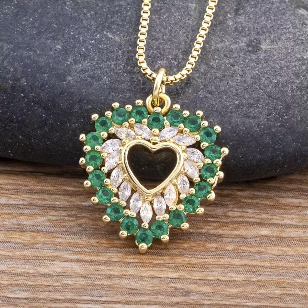 Collier Halo en Émeraude en Forme de Cœur