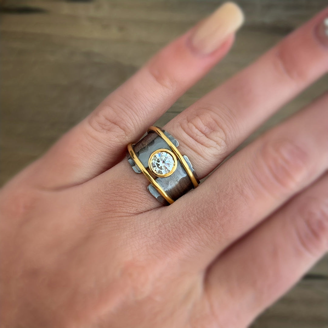 Bague Artisanale en Zirconium Style Western
