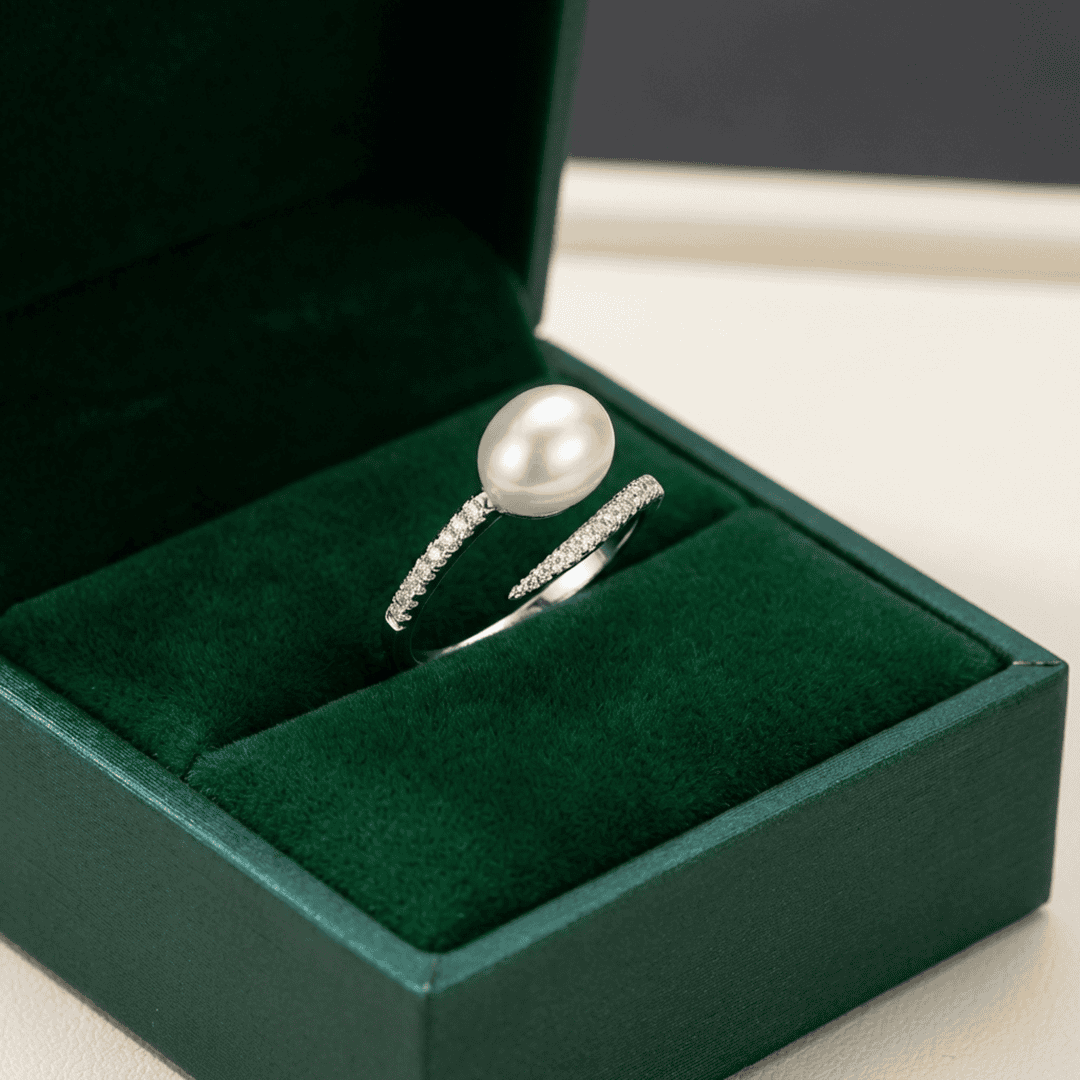 Bague Ouverte en Cuir de Perle