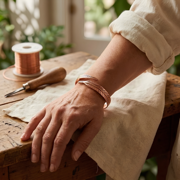 Bracelet en cuivre plume Ella