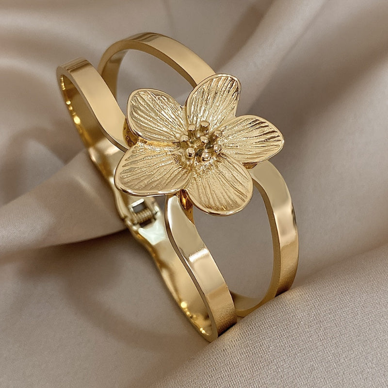 Bracelet Manchette Fleur de Luxe