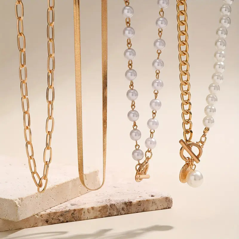 Collier superposé en perles contemporaines