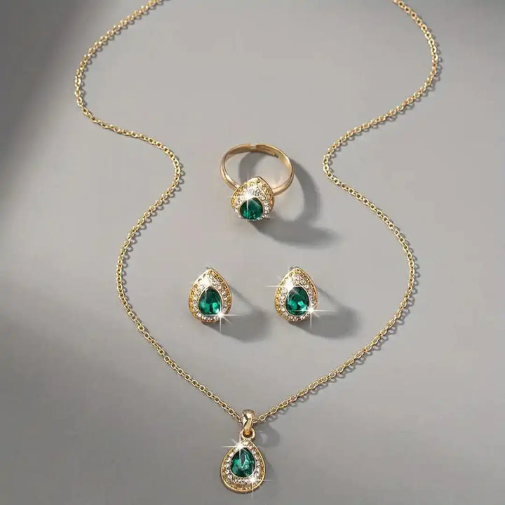 Ensemble de luxe en pierres précieuses émeraude