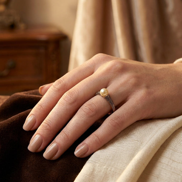 Pearl and Gold Filigree Ring