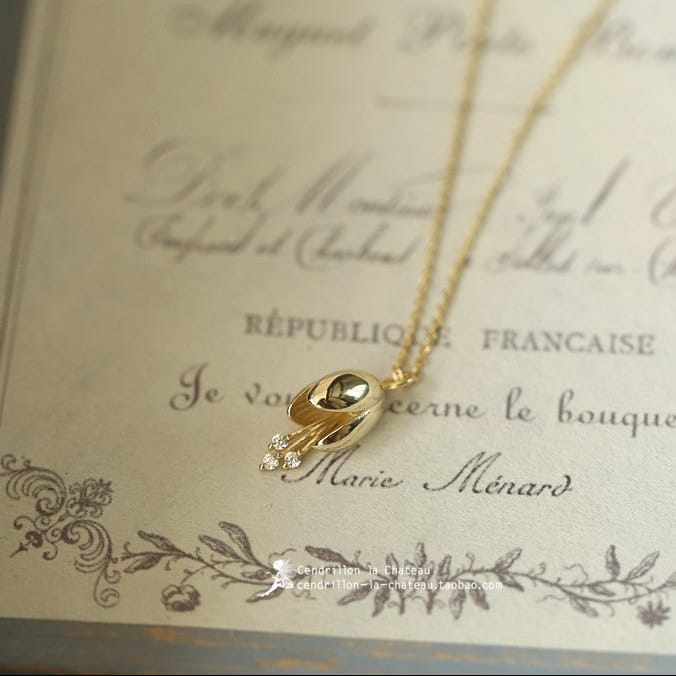 Collier en Or en Forme de Goutte Éclatante