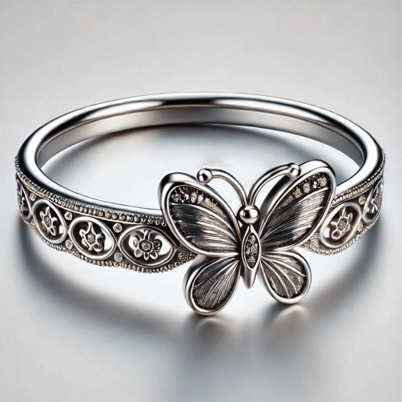 Bague Éthérée en Forme de Papillon Floral